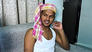 Doodhwala fucks bhabhi's big tits and ass in couple sex.