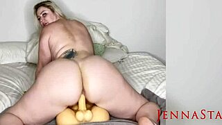 Watch Jenna Starr bounce in PAWG riding?