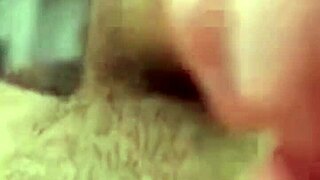 minha madrasta vem ao meu quarto para beber leite 😏