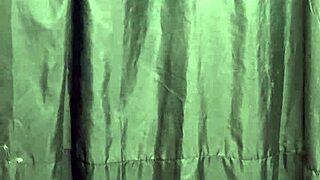 Can This Tanned Sapatona With Giant Pica Enter The Famous Rio Store Dressing Room And Fuck The Client Until She Cums?