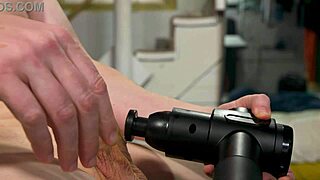 i massge big cock in slo-mo