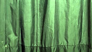 Can This Tanned Sapatona With Giant Pica Enter The Famous Rio Store Dressing Room And Fuck The Client Until She Cums?