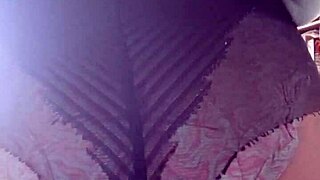 i love elza kom in those nylon tights. her big ass is so worship-worthy.