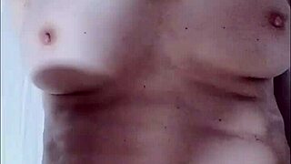 Watch this housewife orgasm in homemade POV