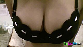 Banging Thai Hooker In A Hotel With Amateurs