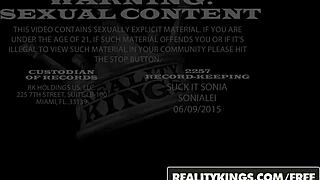 Beautiful Gracie Glam Receives A Passionate Handjob And Blowjob From Ramon Nomar In Realitykings Pure 18