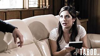 Petite teen Keira Croft blows Jessy Jones