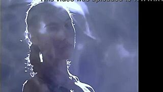 Gal gadot looks stunning in bikini as a goddess