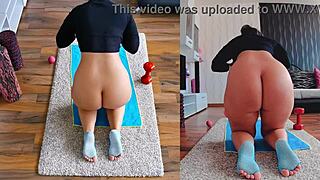 Naked Yoga Workout Exposing Curvy Milf's Big Ass And Asshole 😍