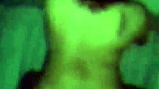 zorrita caliente gimiendo pidiendo vergas para coger muy rico 😈