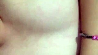 filipina girlfriend loves being horny in homemade solo