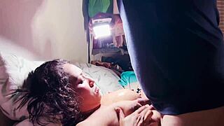 Novia mexicana le chupa la verga al vecino ella es muy puta le deja las tetas llenas de leche