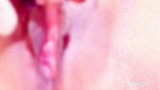 i'm masturabting my clit durin this asian massage wit bdsm elments, it's so intnse