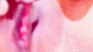 i'm masturabting my clit durin this asian massage wit bdsm elments, it's so intnse