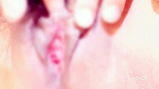 i'm masturabting my clit durin this asian massage wit bdsm elments, it's so intnse