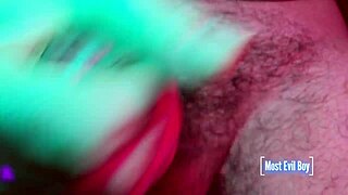 close-up masturbation leads to frontal cumshot 😏