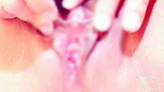 i'm masturabting my clit durin this asian massage wit bdsm elments, it's so intnse