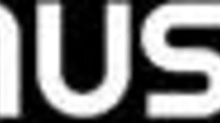 Sexy Muslim Babe Spreads Legs Instead of Cooking Lunch