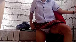 Hey, pinay college girl gets fucked in an abandoned construction site.