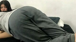 Blowjobs and pussy licks of a tasty pussy in a pleasurable night