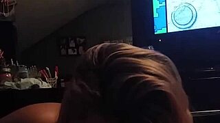 Watch Me Give This Incredible Handjob Right Now!