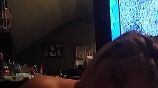 Watch Me Give This Incredible Handjob Right Now!