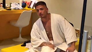 cuckold leaves, i enjoy the girl unknowingly