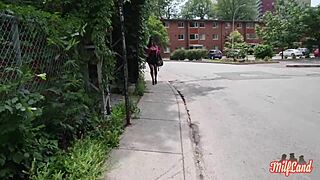 mélanie une québécoise sexy et très coquine part 1 with lingerie 😘