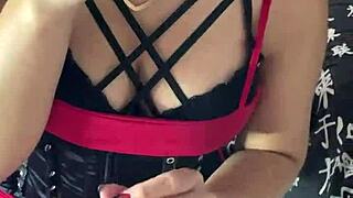 Minha Diabinha Submissa Debora Prado Fumando E Masturbando Meu Pau Gostoso Antes De Fazer Um Boquete Guloso