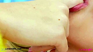 Teen blonde model shows her sexy body 😍