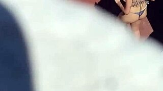 vecinas tomando sol en la terraza parte 4