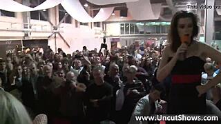 i'm a filthy blonde slut rubbin my twat outdoors