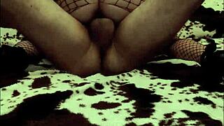 wealthy milf buys young 18+ lover