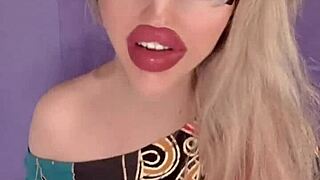 Submit to your goddess mistress in financial domination fetish. 💸👸