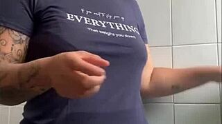 would you eat this big pussy or are you grossed out by it?