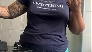 would you eat this big pussy or are you grossed out by it?