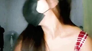 The housewife cheats with her friend's thick pussy