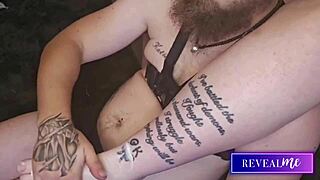 i'm worshippin' dem feet for dat curvy goddess