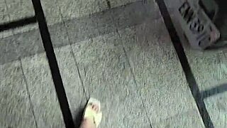 Shemale Ting Xuan Strolls And Pees Outdoors!