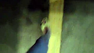 Shemale Ting Xuan Strolls And Pees Outdoors!