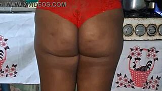 Crente Safada Na Cozinha