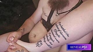 i'm worshippin' dem feet for dat curvy goddess