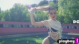 have you seen allie nicole's perfect big tits? she's exposing her sexy body in lingerie