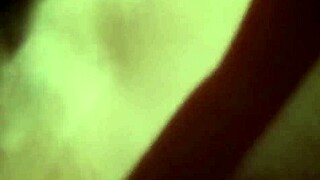 Toquei uma siririca no provador de roupas de uma loja do shopping