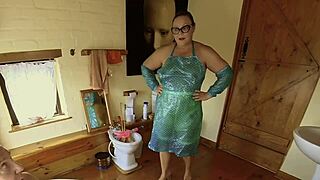 Dominatrix Mistress April serves fresh warm pee