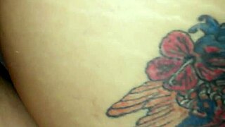 i'm solangie caliente and i love showing off my shemale body