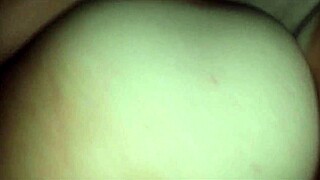 Amateur milf's shaved cunt gets fucked hard 😘