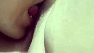 Intensely licking the pussy of a mature Latina housewife in the gym.