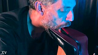 i crave my feet warmed by sucking