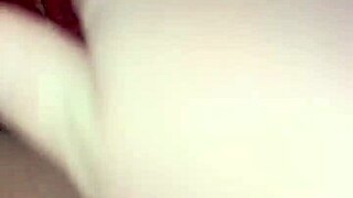 Watch Snoewwhite Masturbate with Pizza and Chocolate!